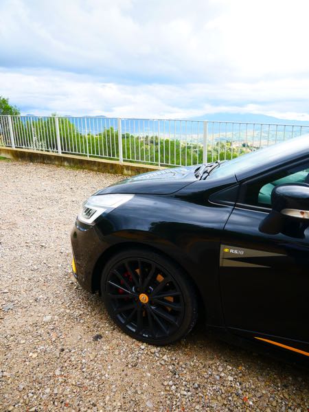 Renault Clio IV (2) 1.6 TURBO 220 RS 18 EDC