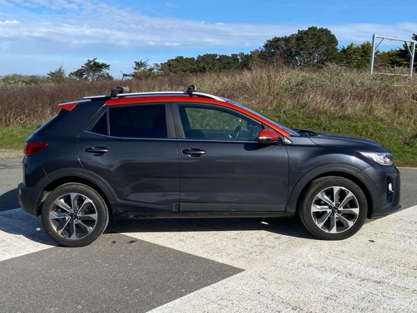 Kia Stonic 1.0 T-GDI 120 ISG LAUNCH EDITION