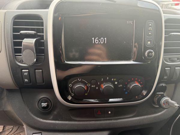 Renault Trafic GENERATION DCI 100 PRIVILEGE 6PL