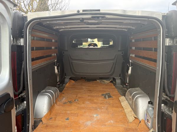 Renault Trafic GENERATION DCI 100 PRIVILEGE 6PL