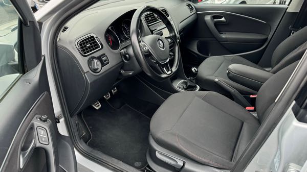Volkswagen Polo V (2) 1.0 75 MATCH 5P