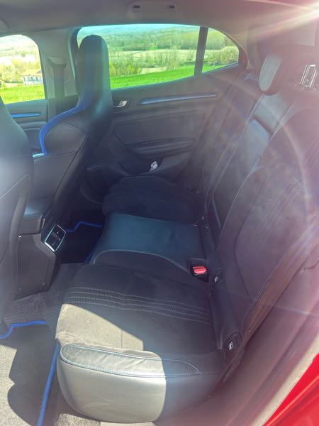 Renault Megane IV 1.6 DCI 165 ENERGY GT EDC