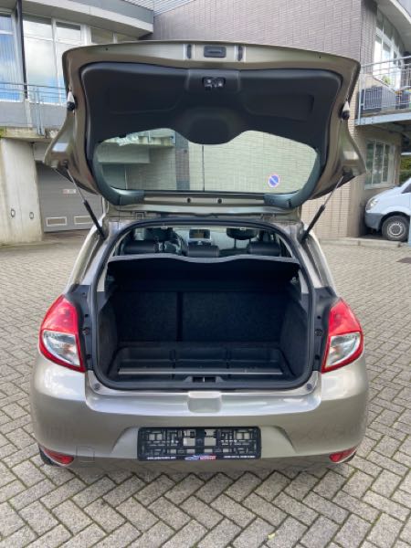 Renault Clio AUTOMAAT/GARANTIE/Renault Clio Initiale Tomtom/2011/106950