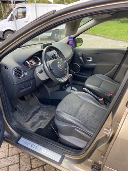 Renault Clio AUTOMAAT/GARANTIE/Renault Clio Initiale Tomtom/2011/106950