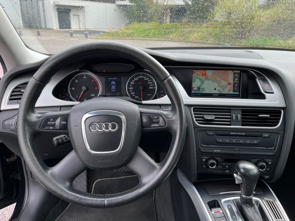 Audi A4 Audi A4 2.7 V6 TDI 190 DPF AMBITION LUXE MULTITRONIC