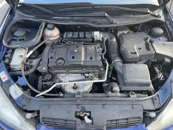 Peugeot 206 1.6 XT 5P 6CV