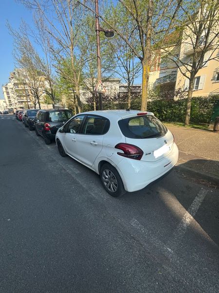 Peugeot 208 208 HDI Carplay