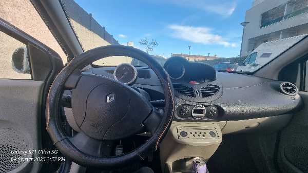 Renault Twingo II 1.2 TCE 100 GT