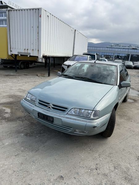 Citroen Xantia propre papier suisse