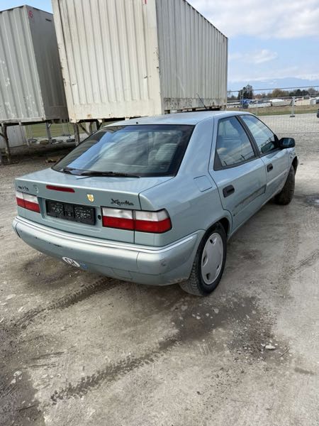 Citroen Xantia propre papier suisse