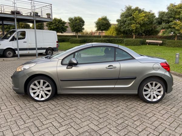 Peugeot 207 12M garantie/Peugeot 207CC Cabrio/2007/85200/1.6i/€4