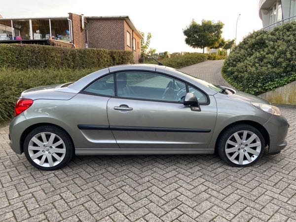 Peugeot 207 12M garantie/Peugeot 207CC Cabrio/2007/85200/1.6i/€4