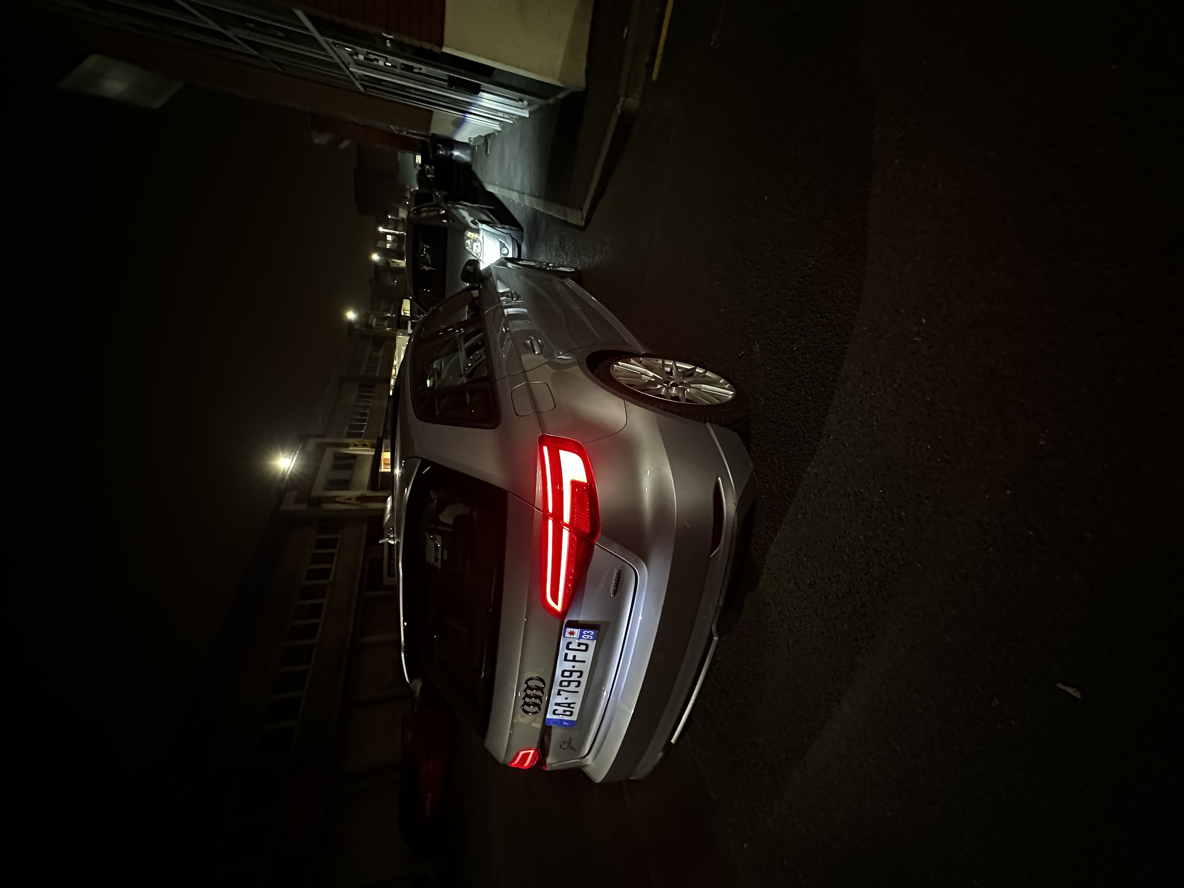 Audi A3 III (2) BERLINE 40 TDI 184 S LINE PLUS QUATTRO S TRONIC 7
