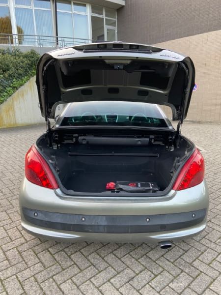 Peugeot 207 12M garantie/Peugeot 207CC Cabrio/2007/85200/1.6i/€4