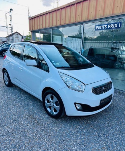 Kia Venga Kia VENGA 1.6 CRDI 115CH PREMIUM, blanc , 6cv, 5 portes, mis