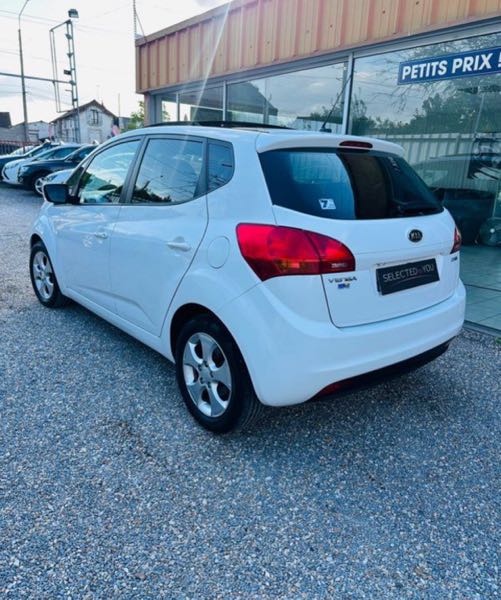 Kia Venga Kia VENGA 1.6 CRDI 115CH PREMIUM, blanc , 6cv, 5 portes, mis