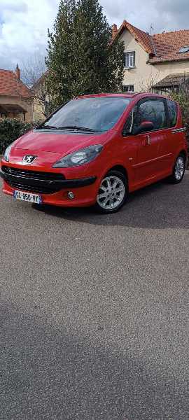Peugeot 1007 PEUGEOT 1007 Génération I Phase 1 1.4 Sporty 2- Tronic