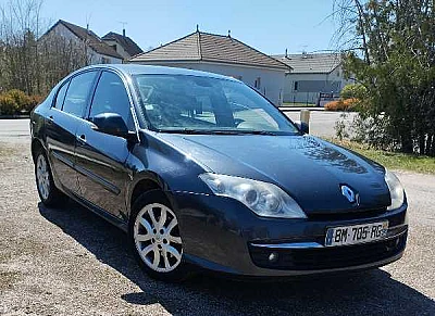 Renault Laguna III (2) 2.0 DCI 150 FAP INITIALE