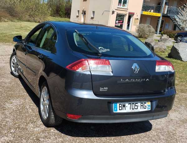 Renault Laguna III (2) 2.0 DCI 150 FAP INITIALE