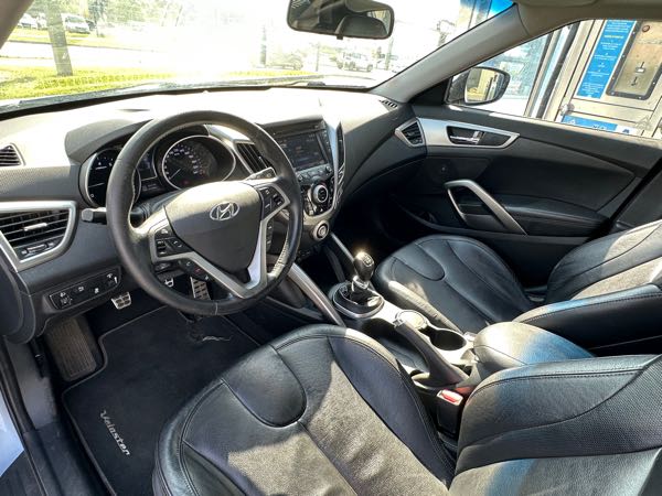 Hyundai Veloster 1.6 GDI 140 PACK PREMIUM