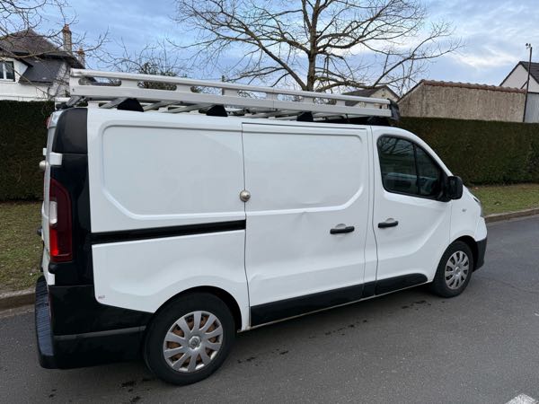 Renault Trafic III (2) FG GRAND CONFORT L1H1 1200 DCI 120