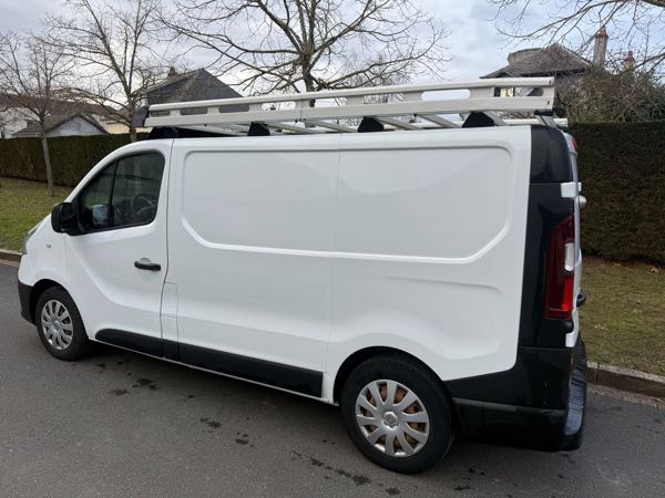 Renault Trafic III (2) FG GRAND CONFORT L1H1 1200 DCI 120