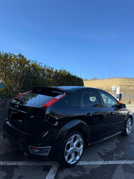 Ford Focus II 2.5 T 225 ST 5P