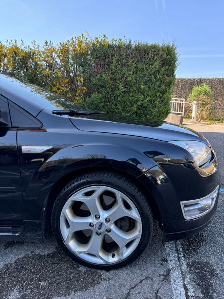 Ford Focus II 2.5 T 225 ST 5P