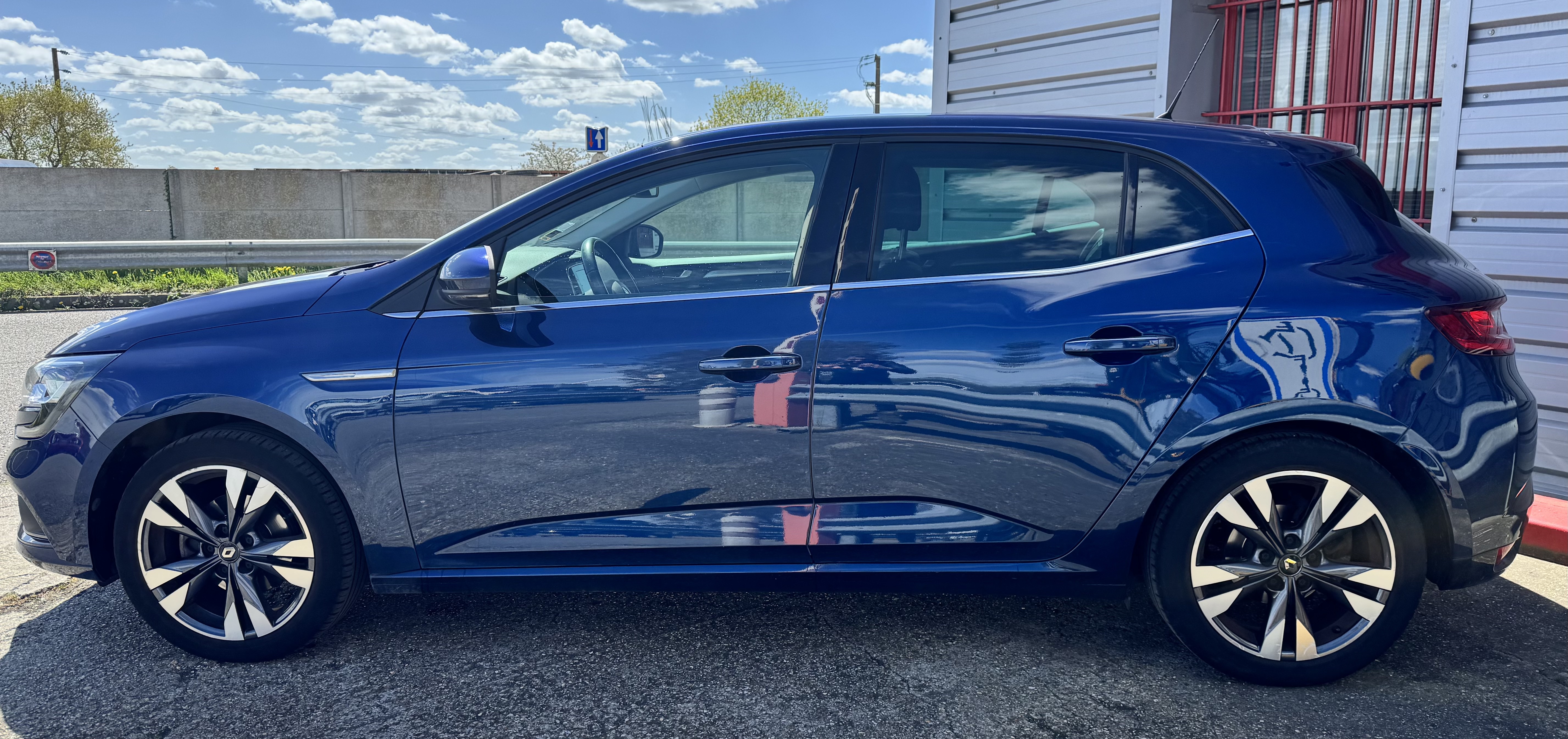 Renault Megane IV 1.3 TCE 140 ENERGY INTENS EDC