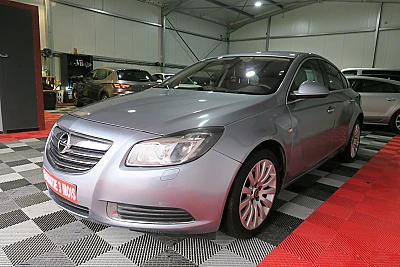 Opel Insignia 2.8 V6 T 260 COSMO PACK 4X4 BVA 5P