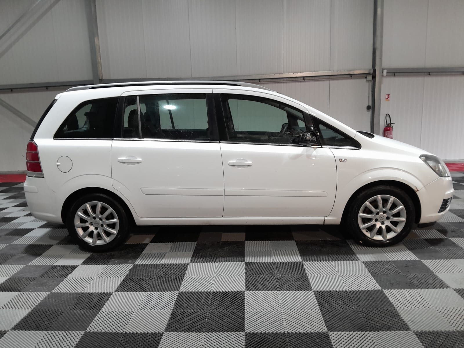 Opel Zafira II (2) 1.9 CDTI 120 FAP COSMO PACK BVA6
