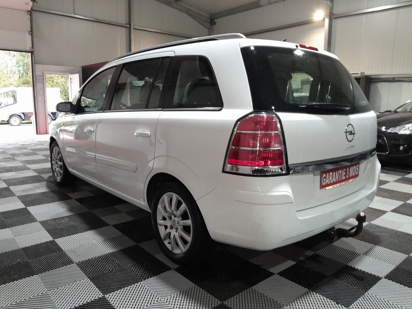 Opel Zafira II (2) 1.9 CDTI 120 FAP COSMO PACK BVA6