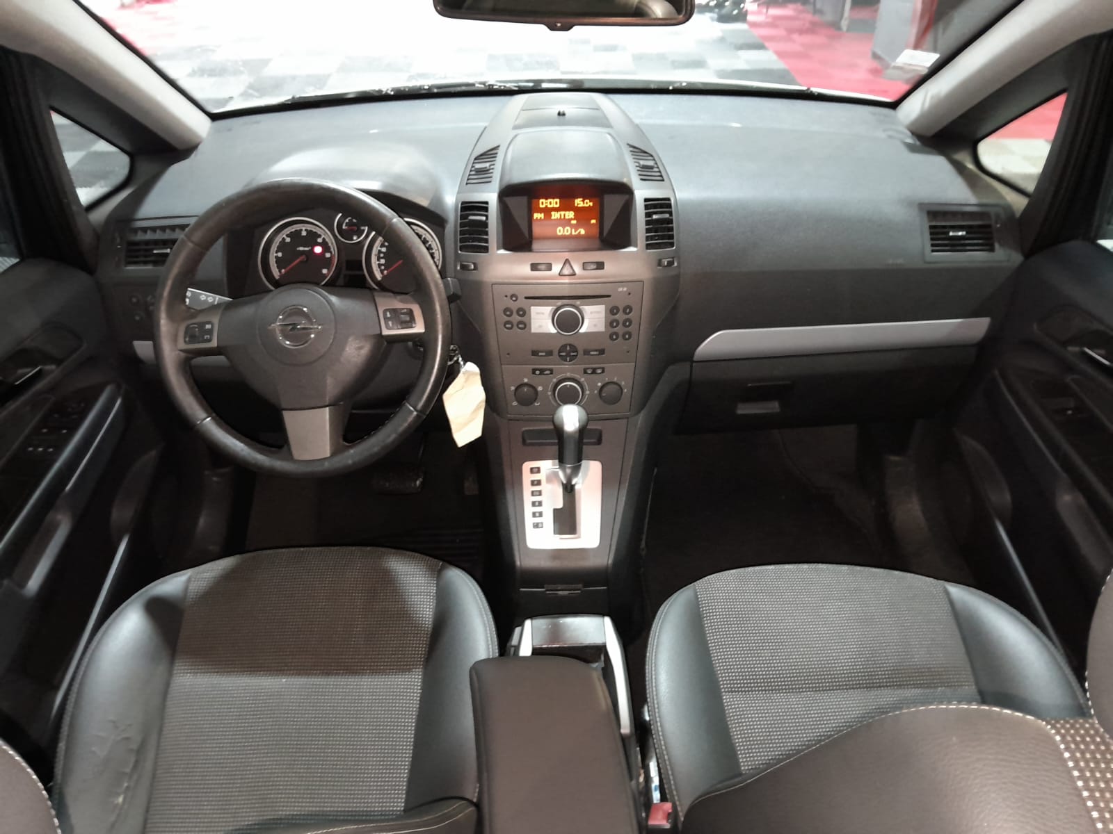 Opel Zafira II (2) 1.9 CDTI 120 FAP COSMO PACK BVA6