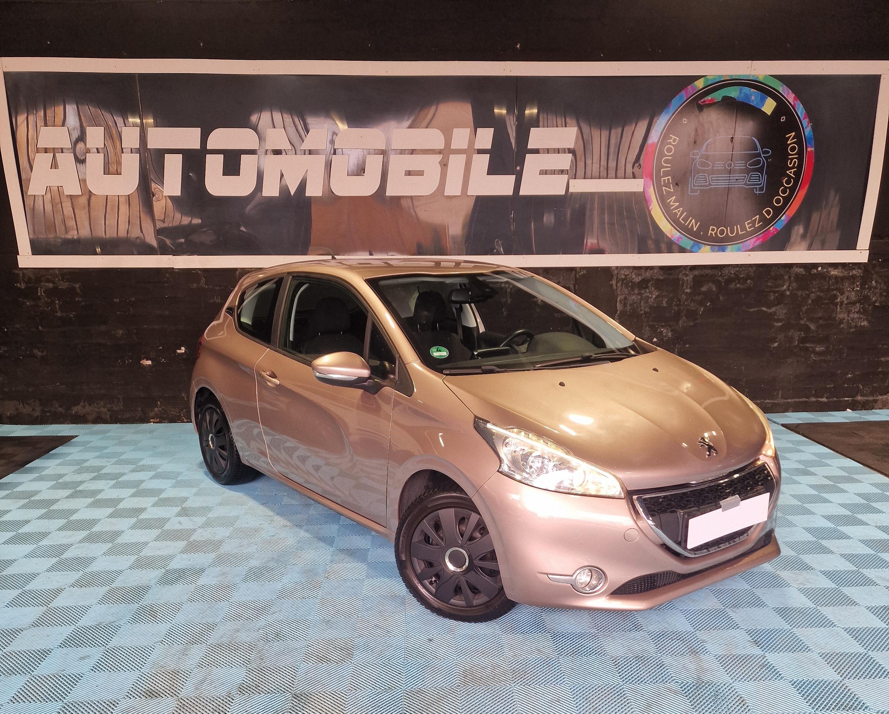 Peugeot 208 (2) 1.2 PURETECH 82 S&amp;S ACTIVE BUSINESS