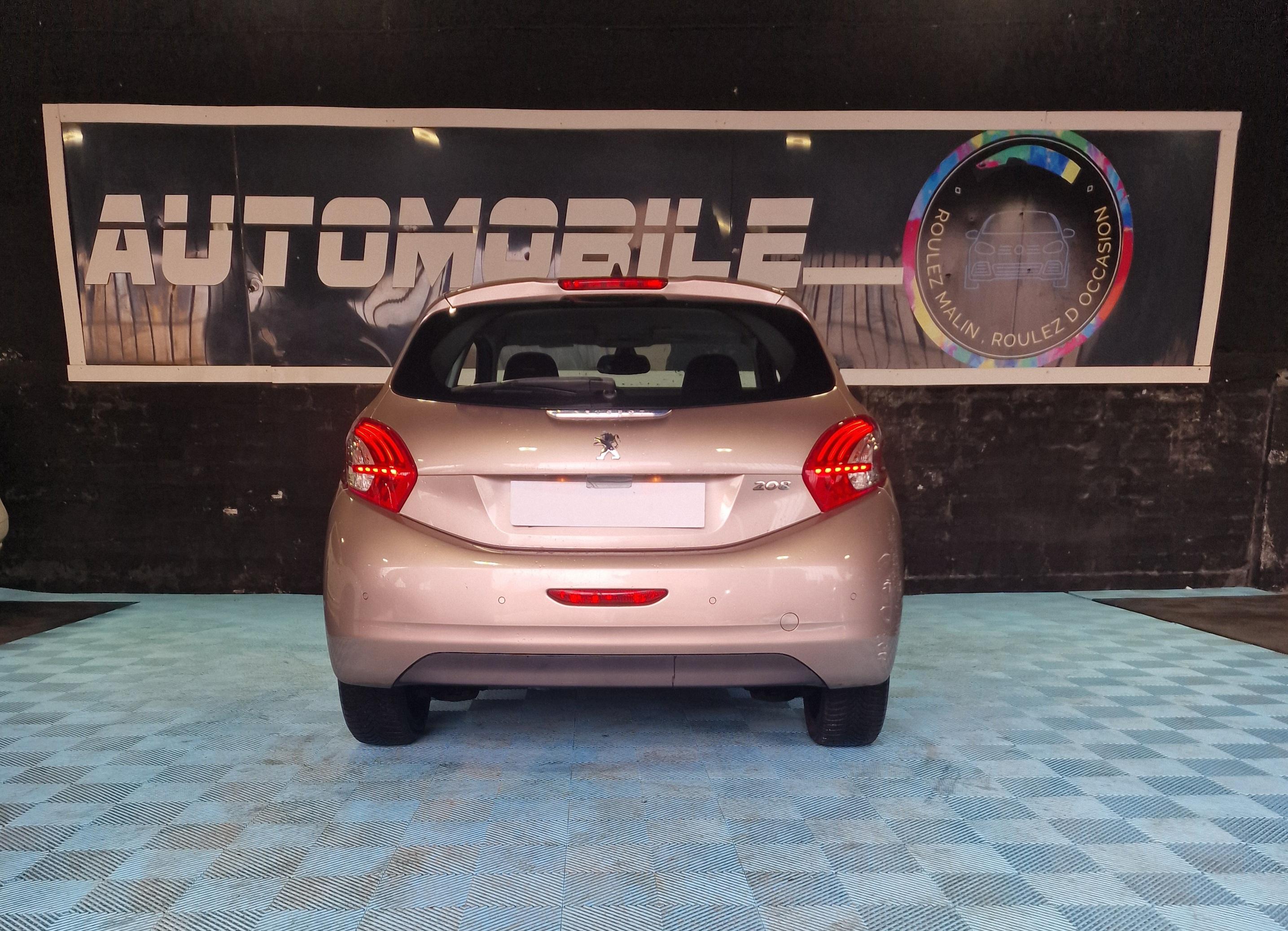 Peugeot 208 (2) 1.2 PURETECH 82 S&amp;S ACTIVE BUSINESS