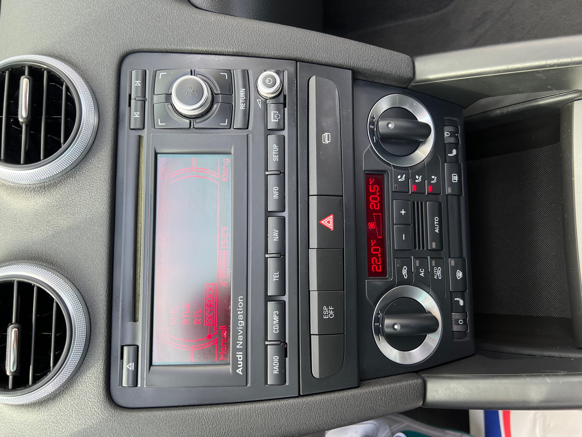 Audi A3 II (3) CABRIOLET 1.8 TFSI 160 AMBITION 9CV STRONIC