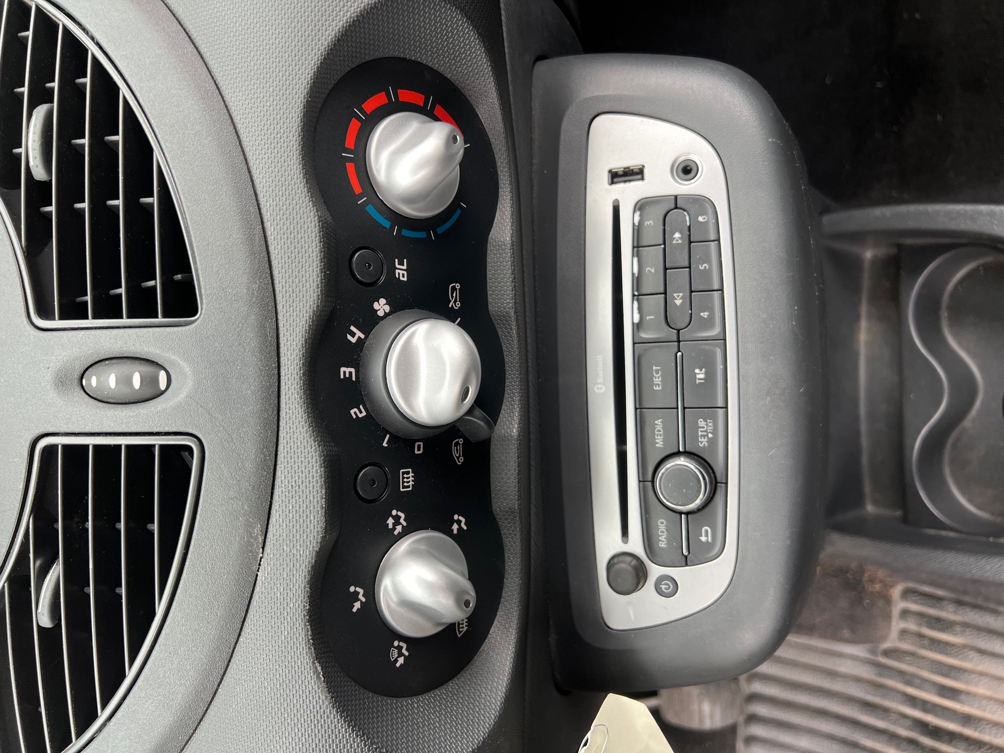 Renault Twingo III (2) 1.0 SCE 75 ZEN