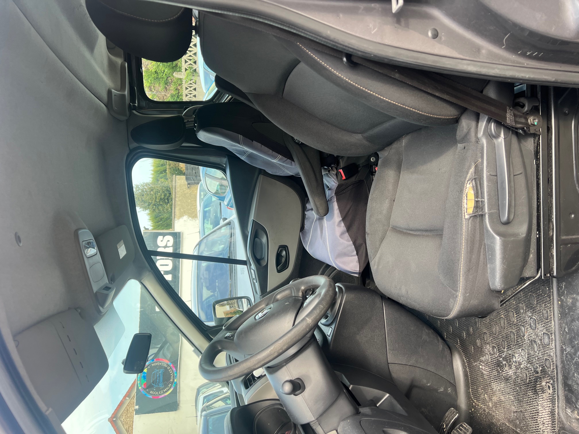 Renault Trafic III (3) 2.0 FOURGON L2H1 3000 KG BLUE DCI 130 CONFORT