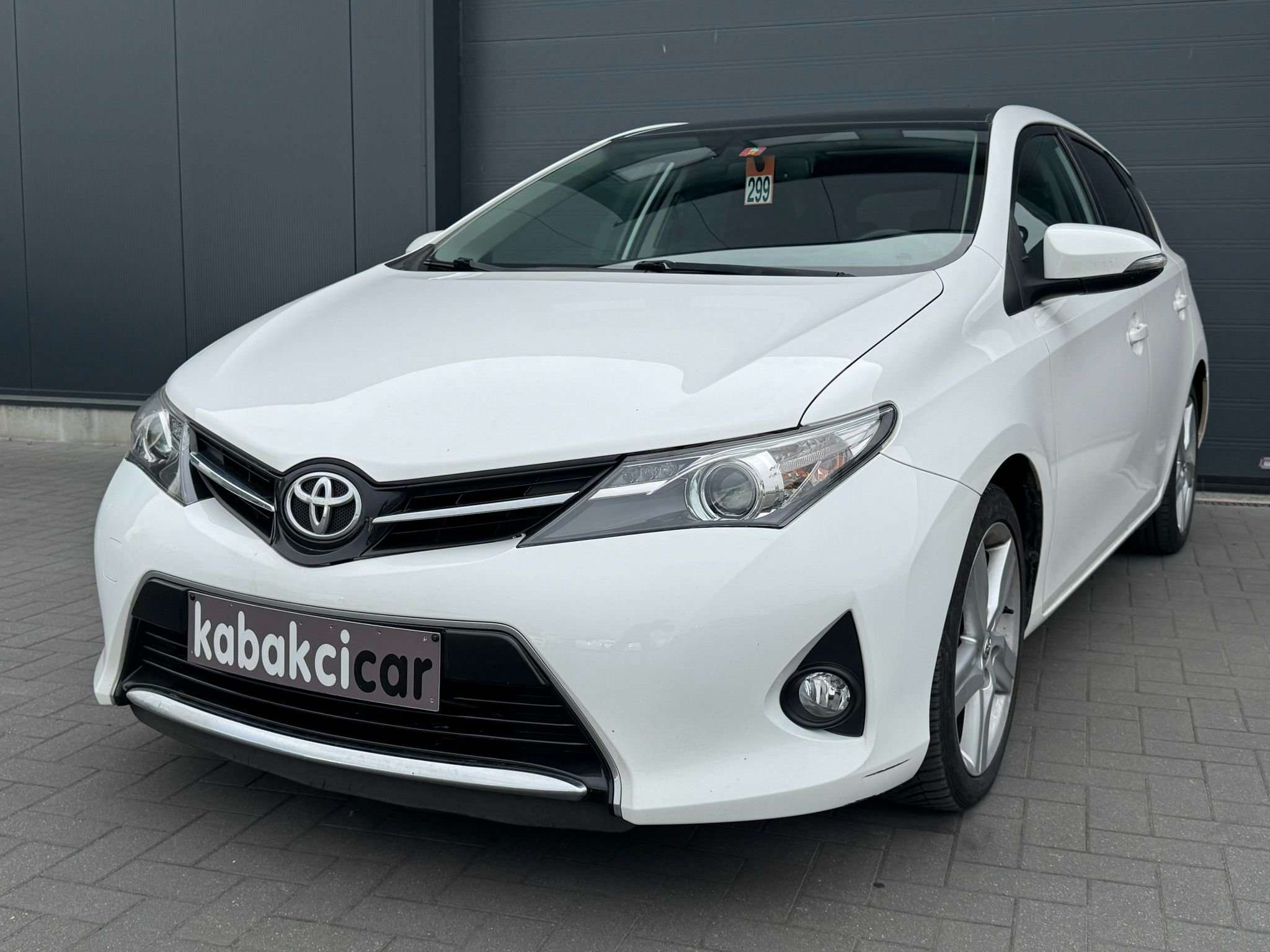 Toyota Auris 1.33i VVT-i GPS/CAMERA/