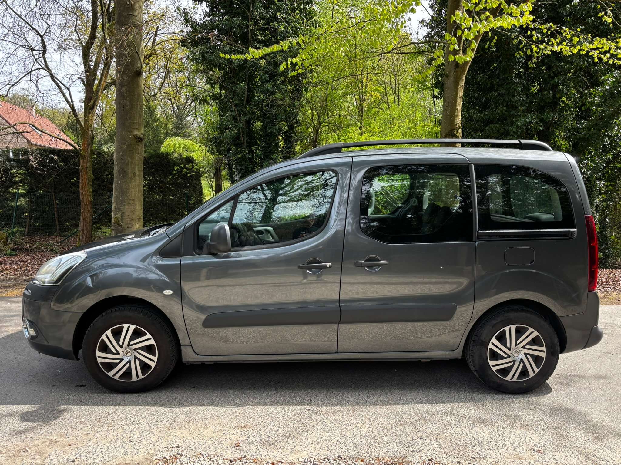 Citroen Berlingo MONOSPACE 1.6d 75cv/A.C/RADIO/CD/V.E/R.E/GARANTIE