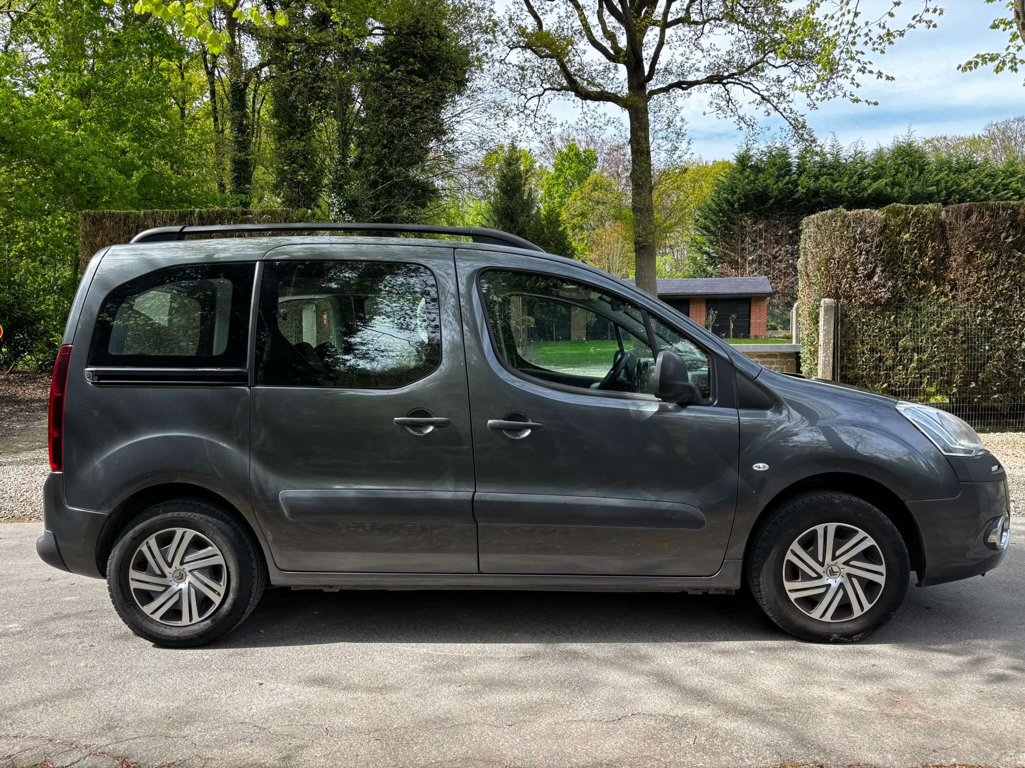Citroen Berlingo MONOSPACE 1.6d 75cv/A.C/RADIO/CD/V.E/R.E/GARANTIE
