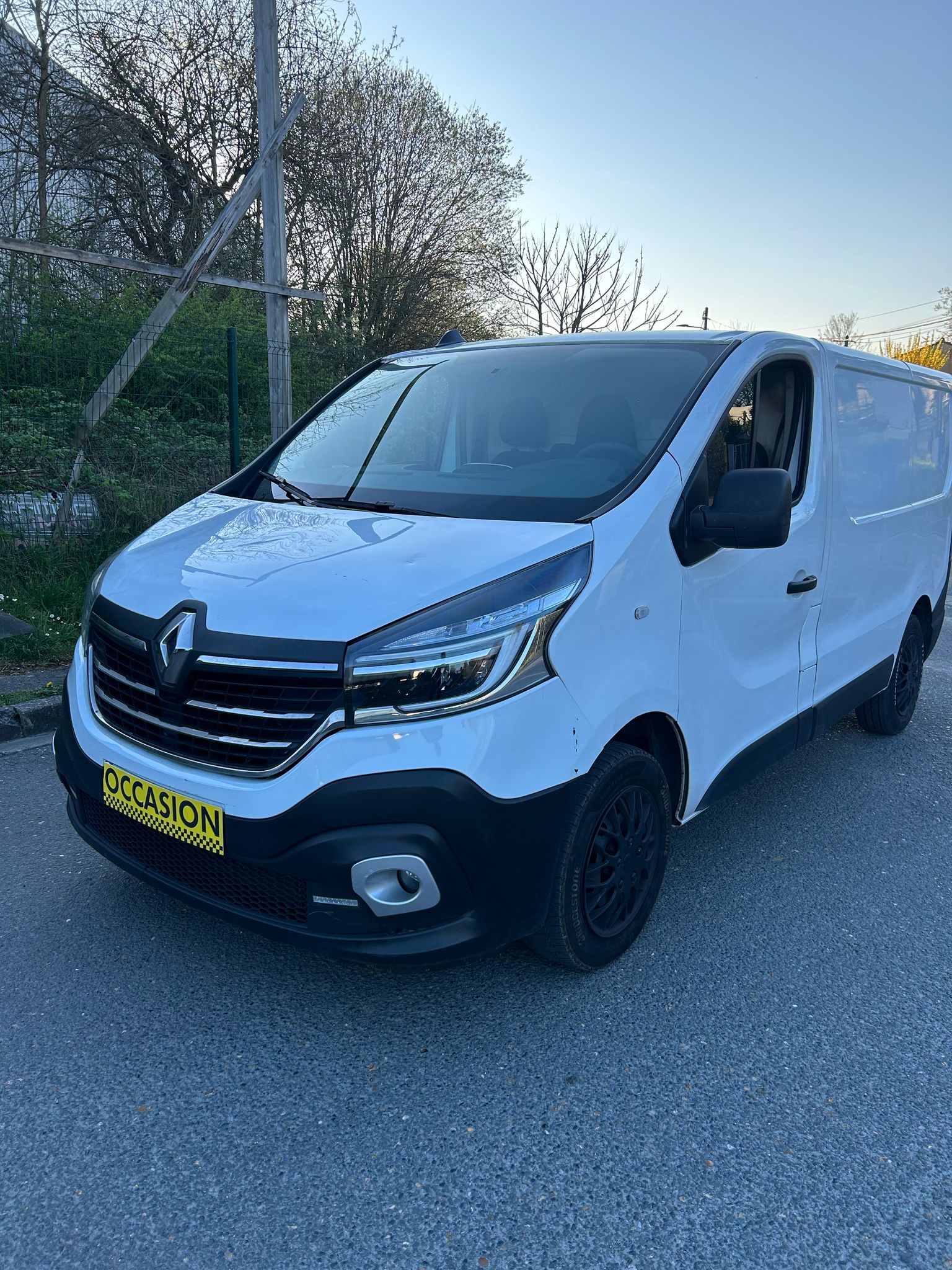 Renault Trafic III (2) CABINE CONFORT L1H1 1200 DCI 120
