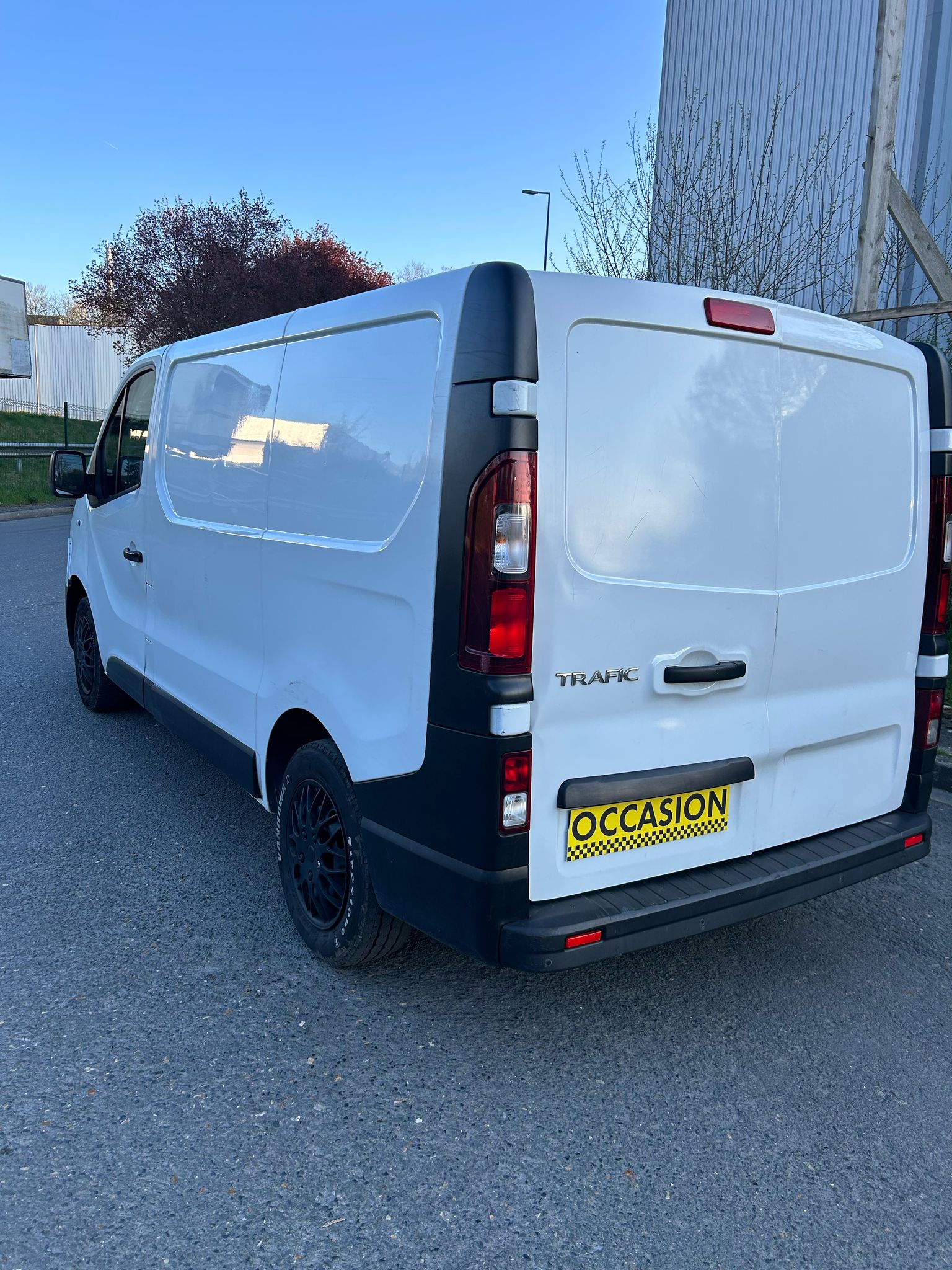 Renault Trafic III (2) CABINE CONFORT L1H1 1200 DCI 120