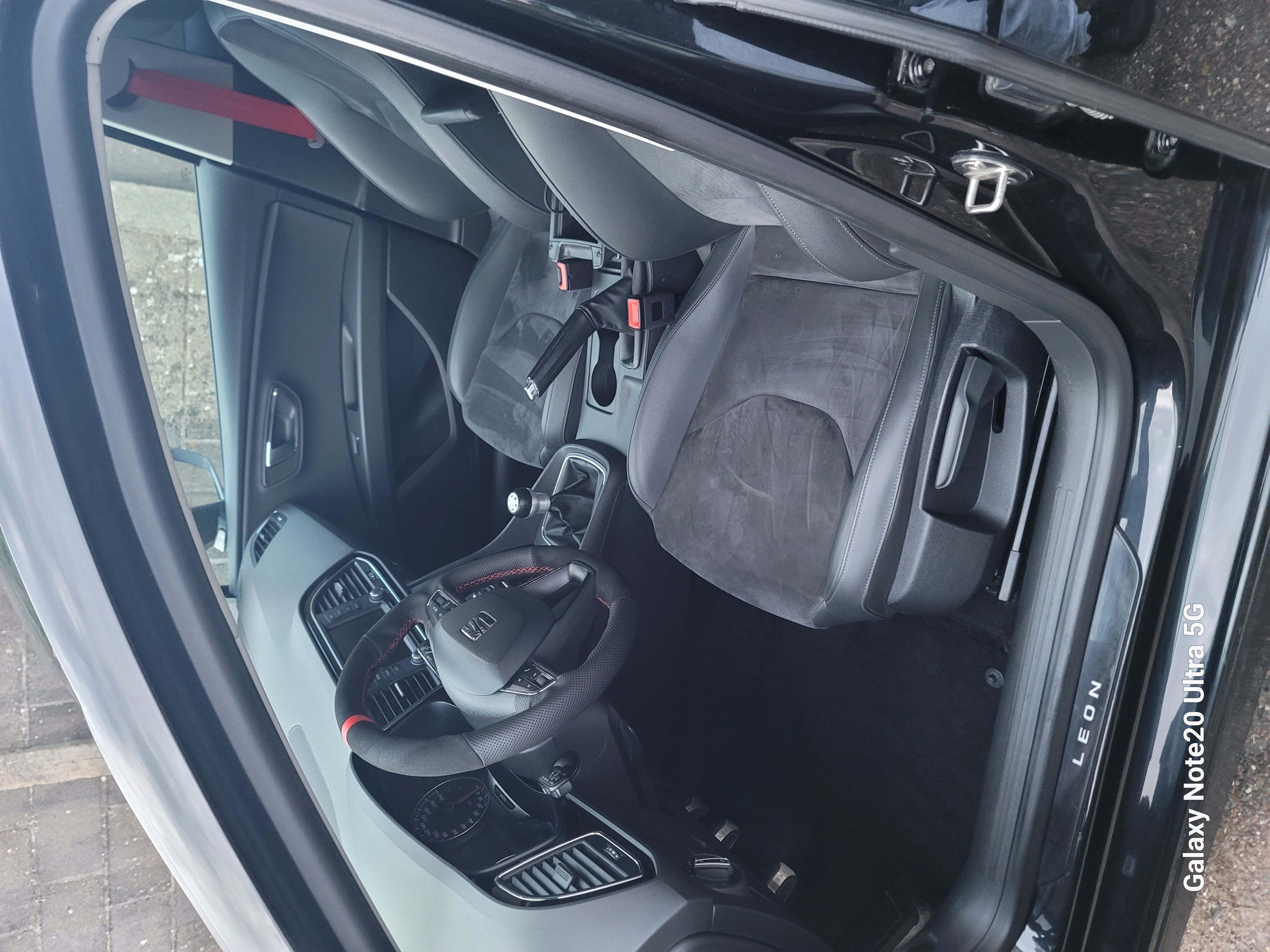 Seat Leon III SC 1.6 TDI 110 S&amp;S CONNECT