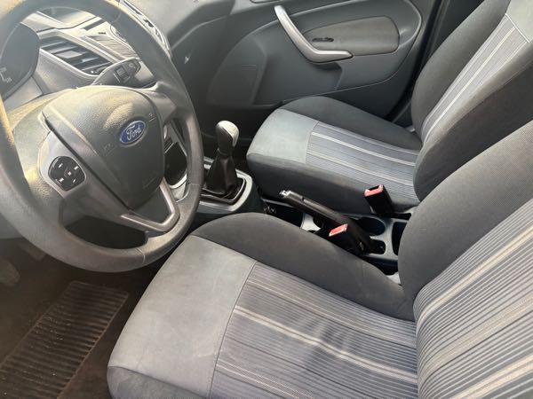Ford Fiesta 1.4 hdi 75 cv