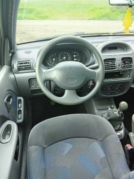 Renault Clio renault clio C.T neuf