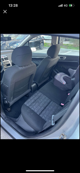 Peugeot 307 Bonjour je vend Peugeot 307 essence, roule parfaitement mis