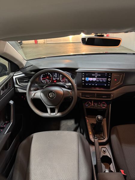 Volkswagen Polo VI 1.0 65 CONFORTLINE