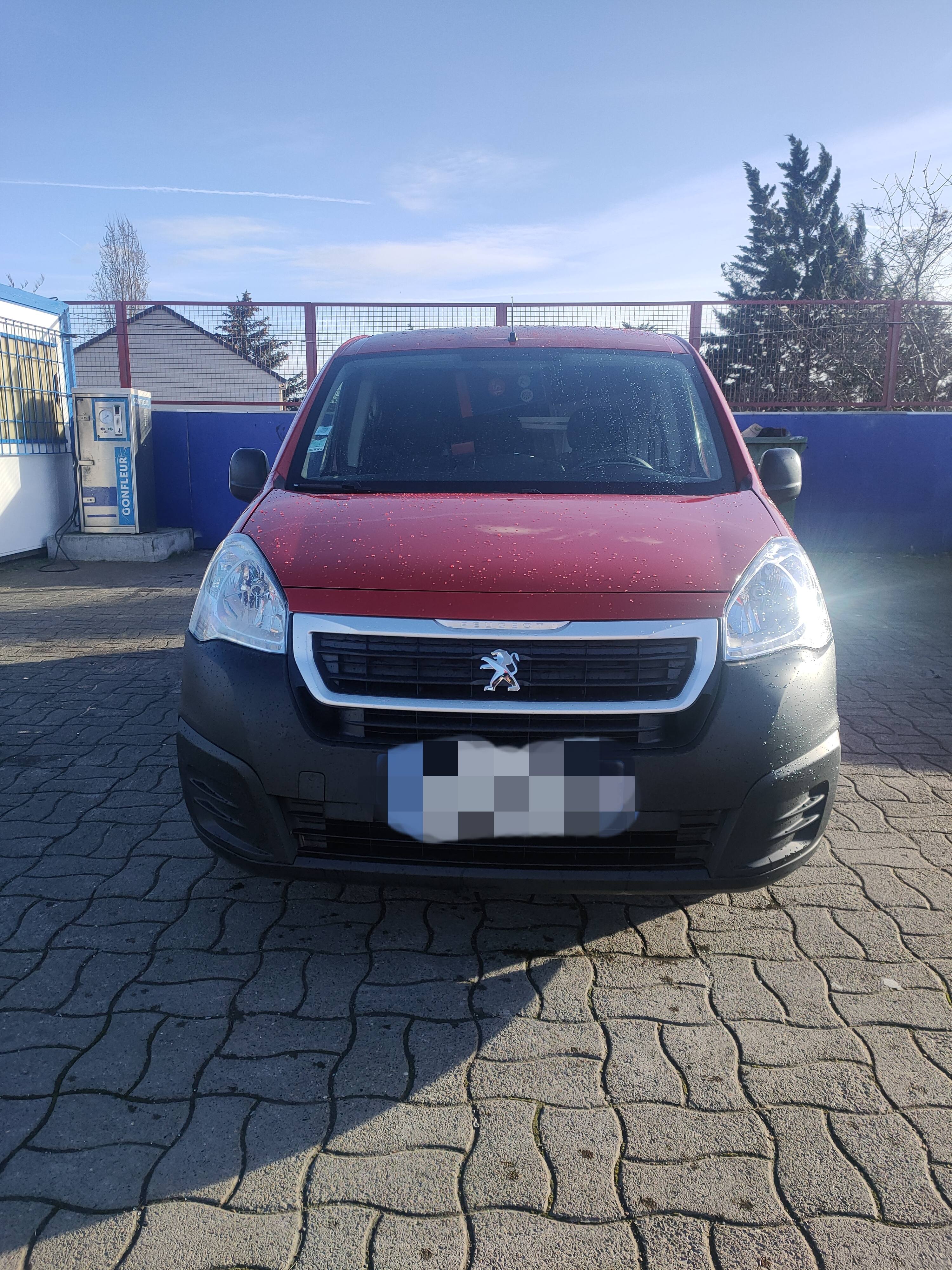 Peugeot Partner II (3) 1.6 BLUEHDI 75 STANDARD PREMIUM PACK