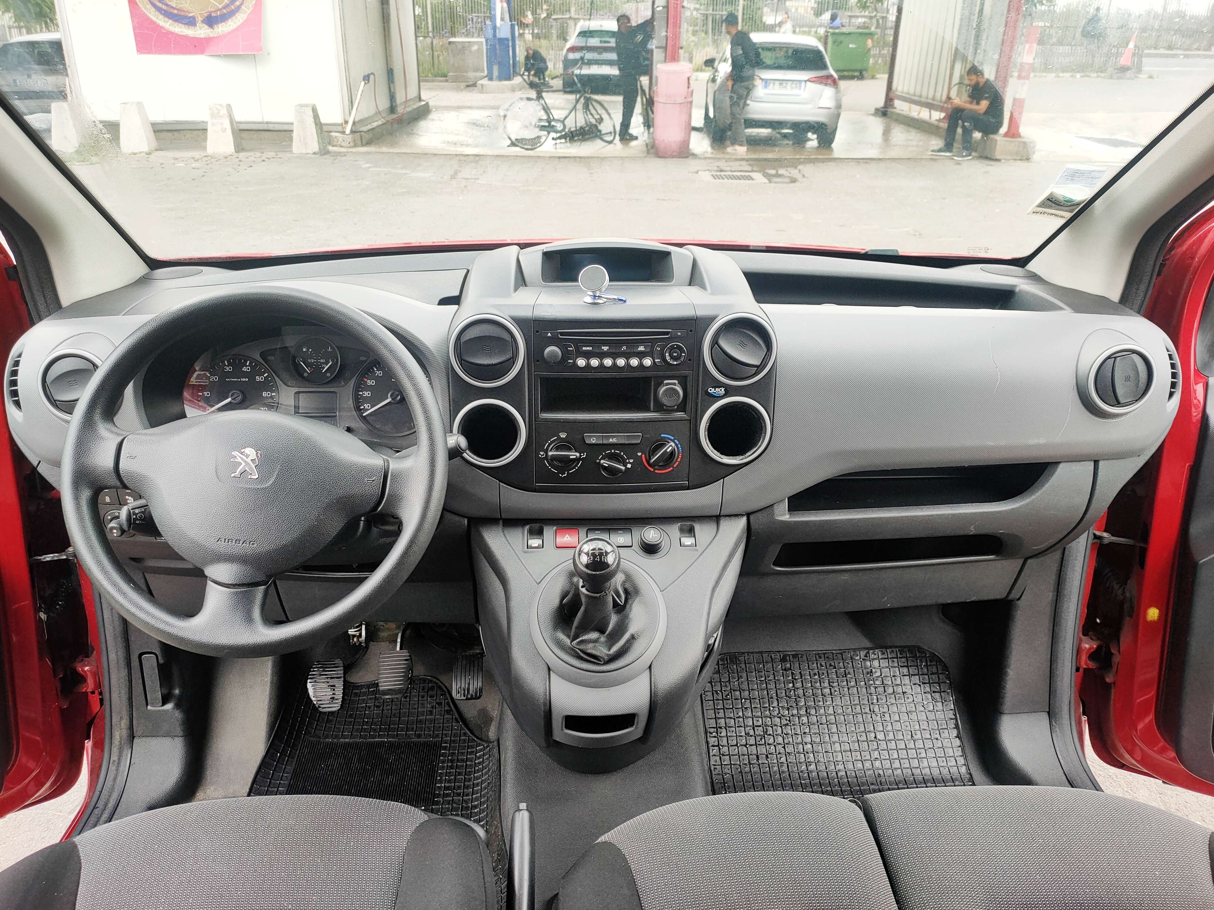 Peugeot Partner II (3) 1.6 BLUEHDI 75 STANDARD PREMIUM PACK